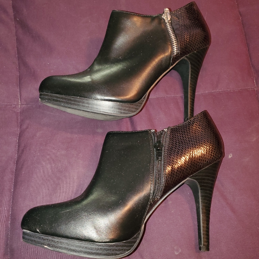 Apt 9 Heels